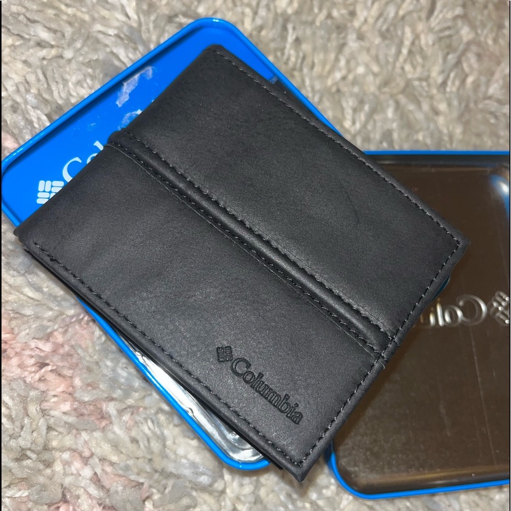 Black Columbia Wallet Brand New